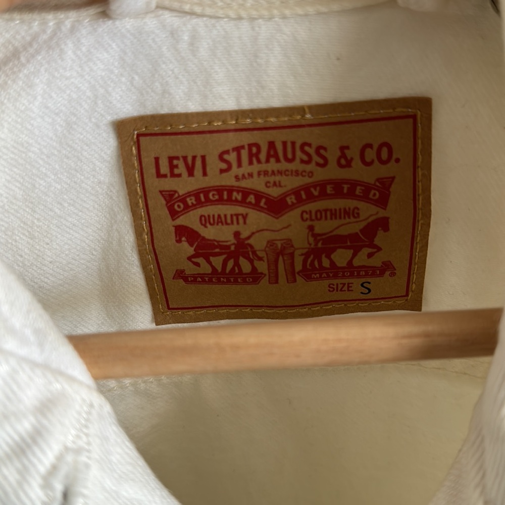 LEVIS Jean Jacket - Picture 6 of 7